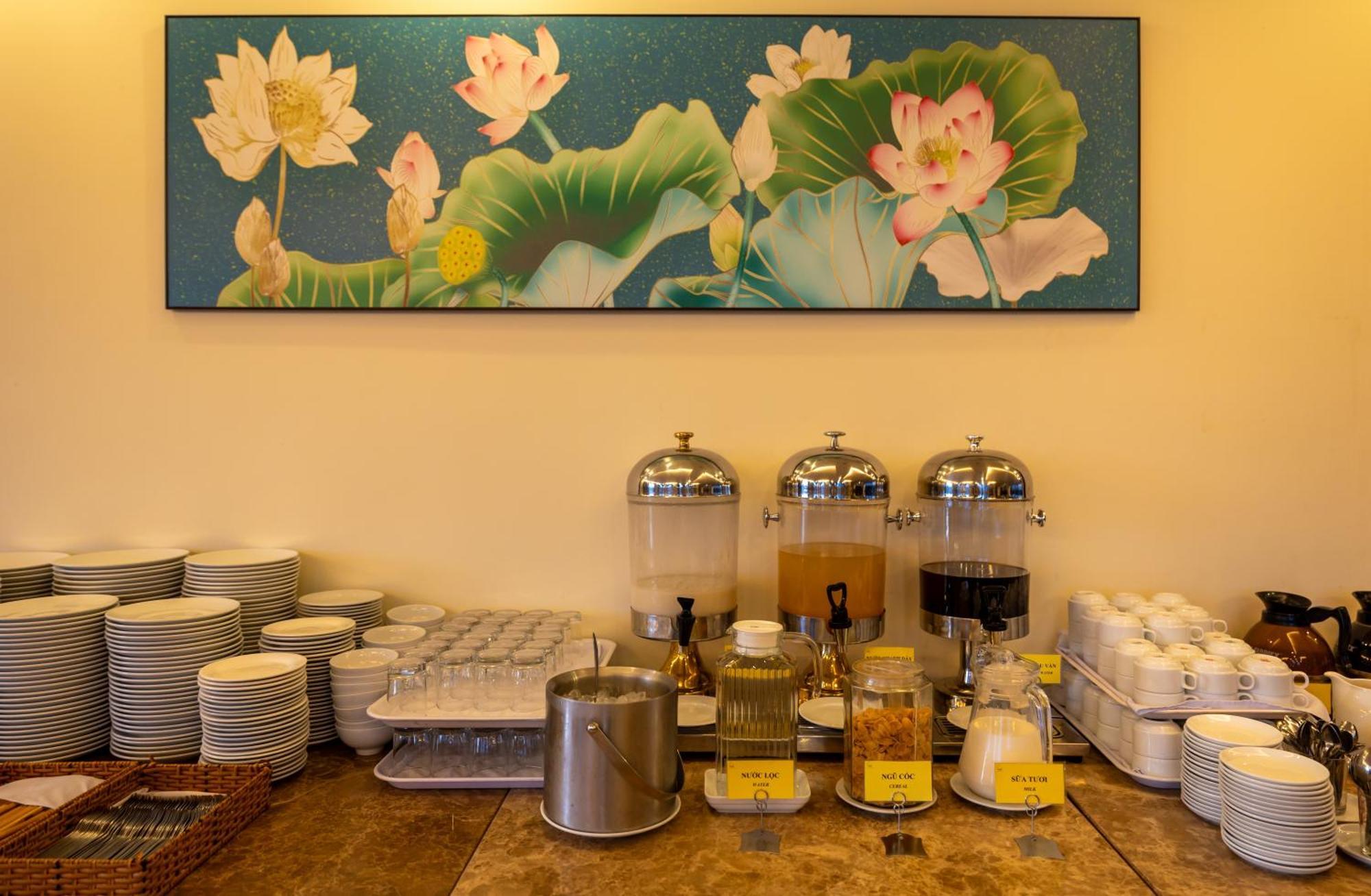 Baly Hotel Hué Extérieur photo