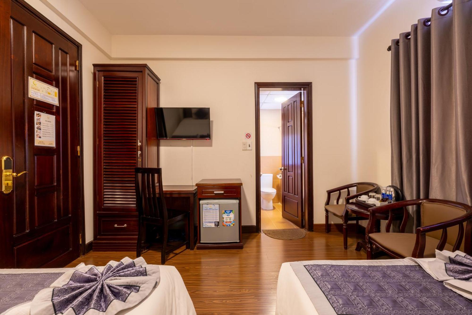 Baly Hotel Hué Extérieur photo