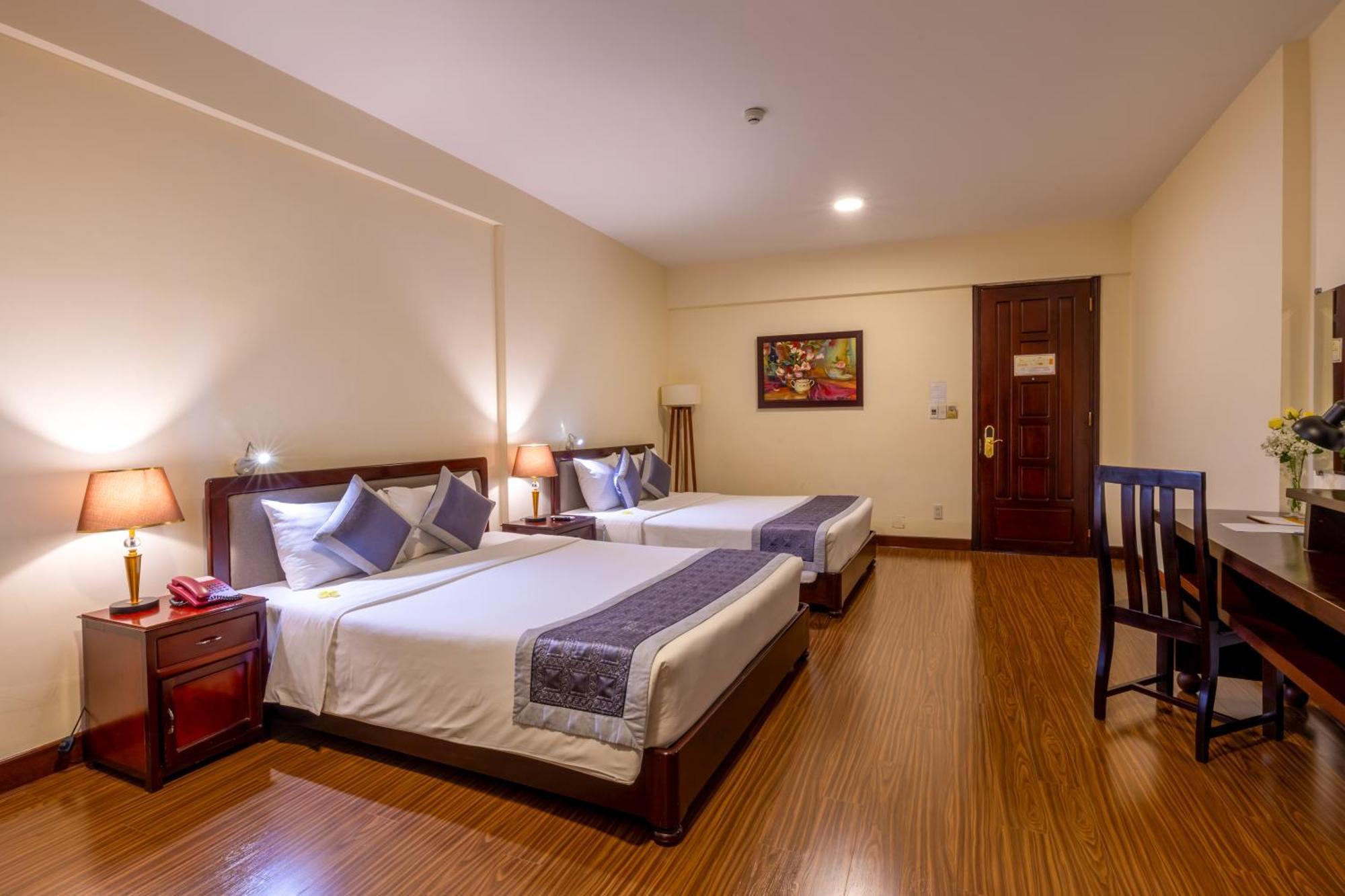 Baly Hotel Hué Extérieur photo