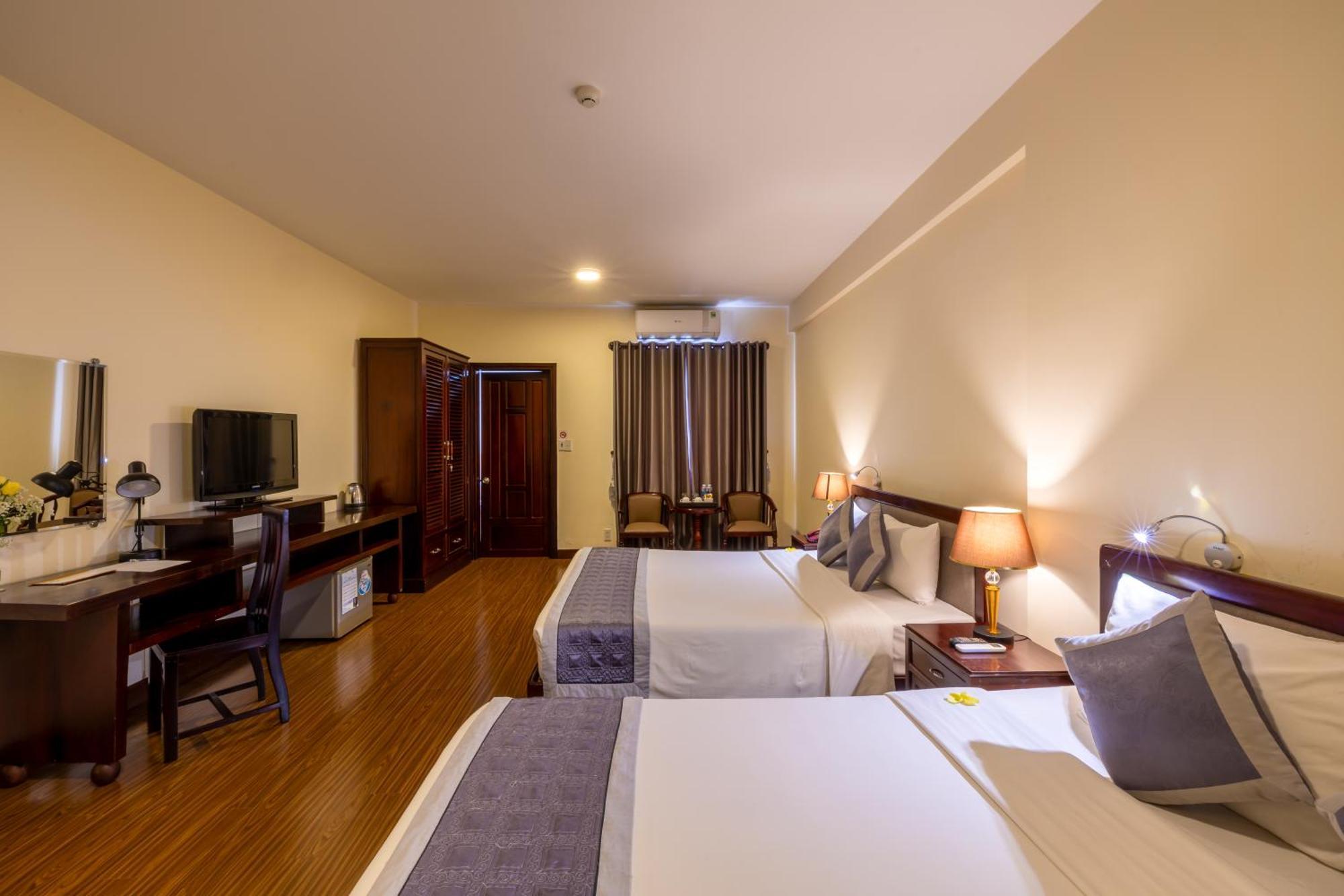 Baly Hotel Hué Extérieur photo