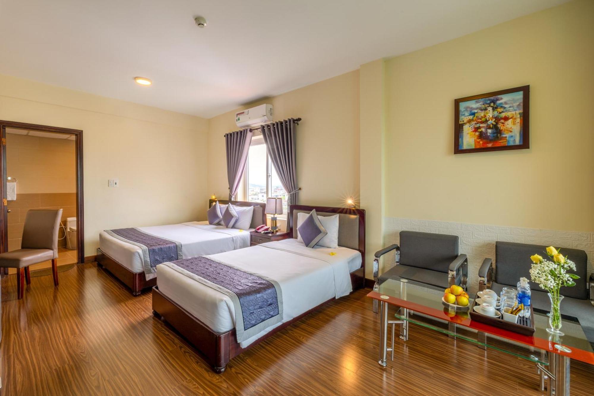 Baly Hotel Hué Extérieur photo